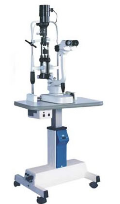 SLIT LAMP